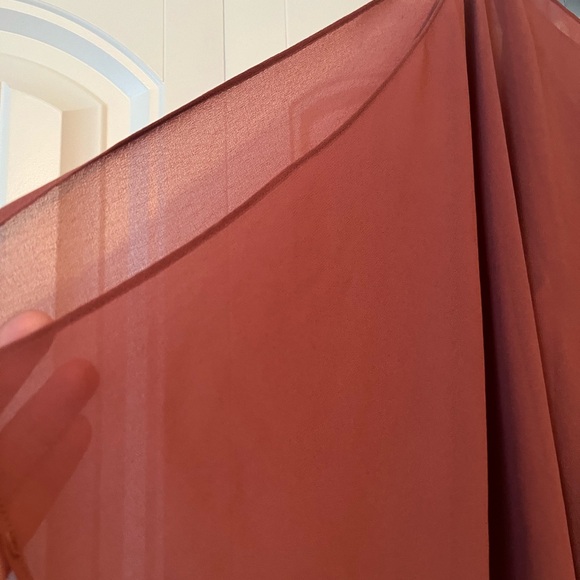 Double Layered Sheet Topped Blouse - Picture 5 of 6